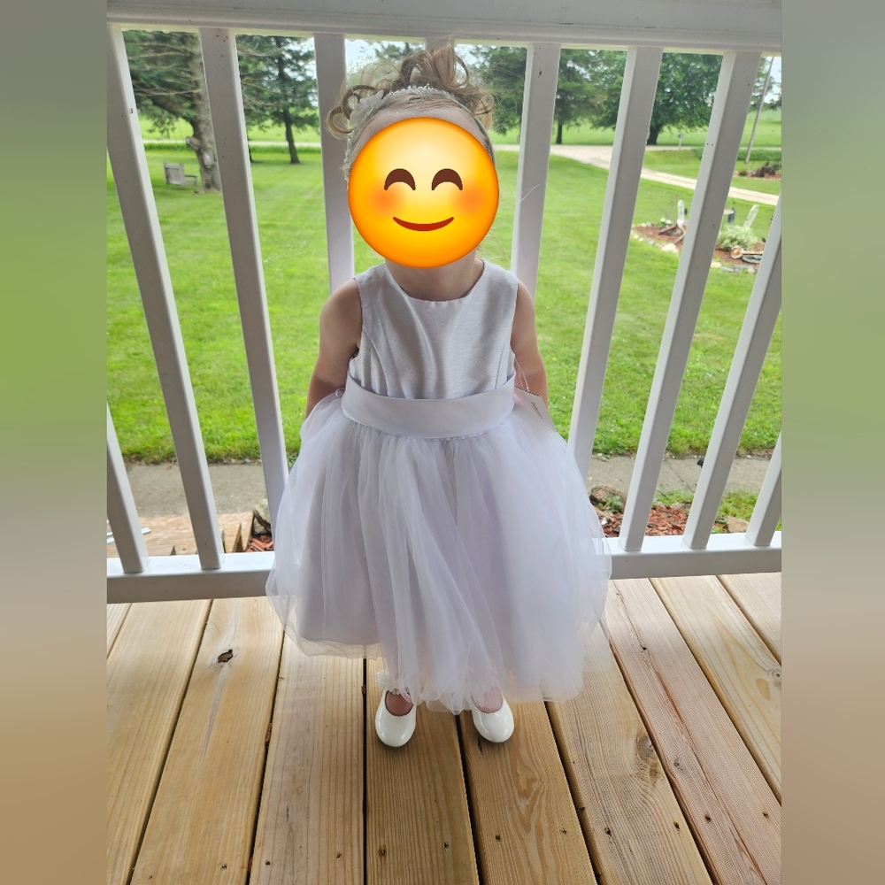David's Bridal White Flower Girl Dress size 3T